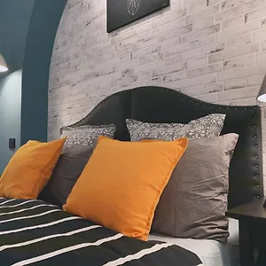 https://v-house.it-romehotels.com